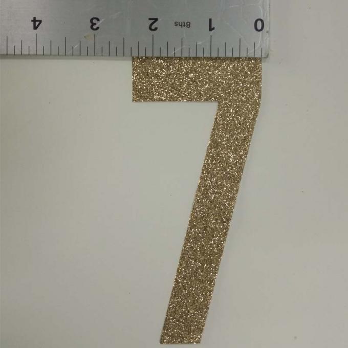 Las letras de papel del oro del brillo grande del número siete cortaron la talla 5 con tintas “* 2,3"