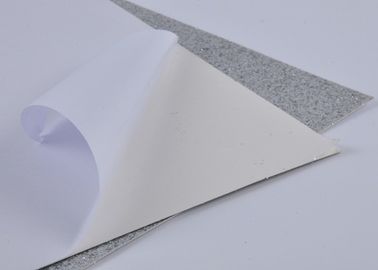 China Papel de plata auto-adhesivo los 30.5*30.5cm del brillo del color llano para la fabricación de la tarjeta proveedor