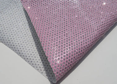 China Cortina de cuero perforada con lentejuelas metálica maciza de la decoración del hogar del papel pintado de la tela proveedor