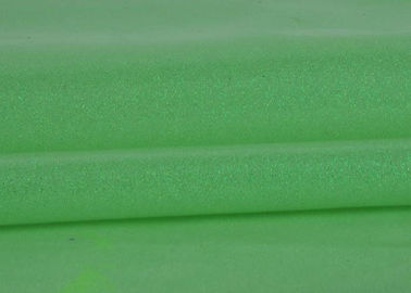 China La tela verde llana para los vestidos, Pvc del brillo acabó la tela gruesa del brillo proveedor